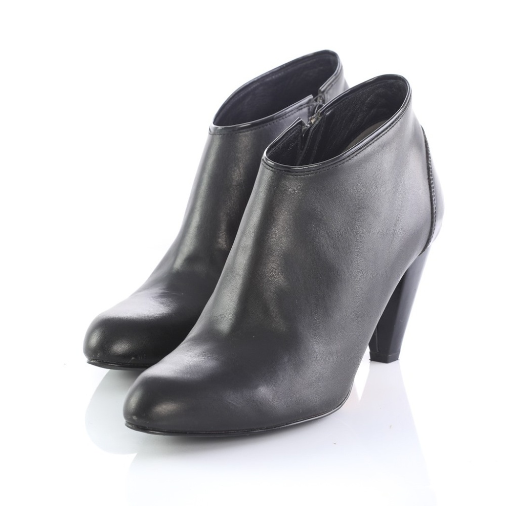 Cole Haan Black Leather Ankle Boots Chunky Heel